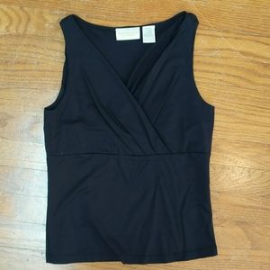 Worthington stretch sleeveless v-neck top